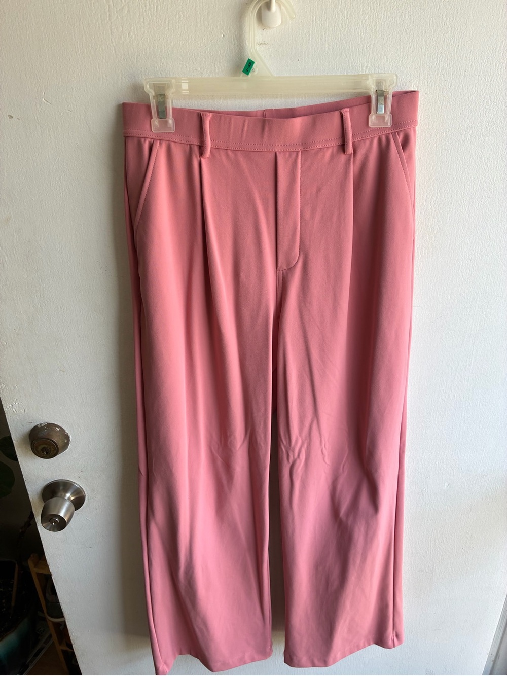HALARA Pink Straight-Leg Chinos